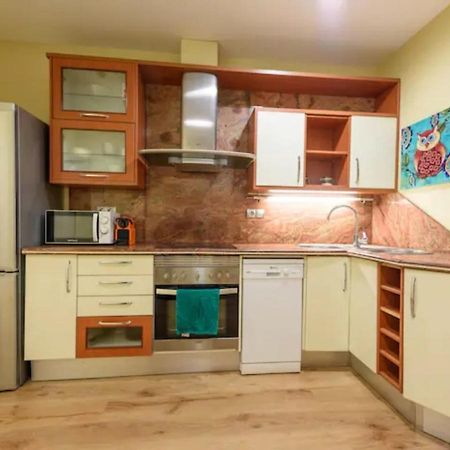 Ramblasrentals Chic & Spacious Flat Pool Table 15M Ramblas - Parking - Wifi Barcelona Exteriör bild