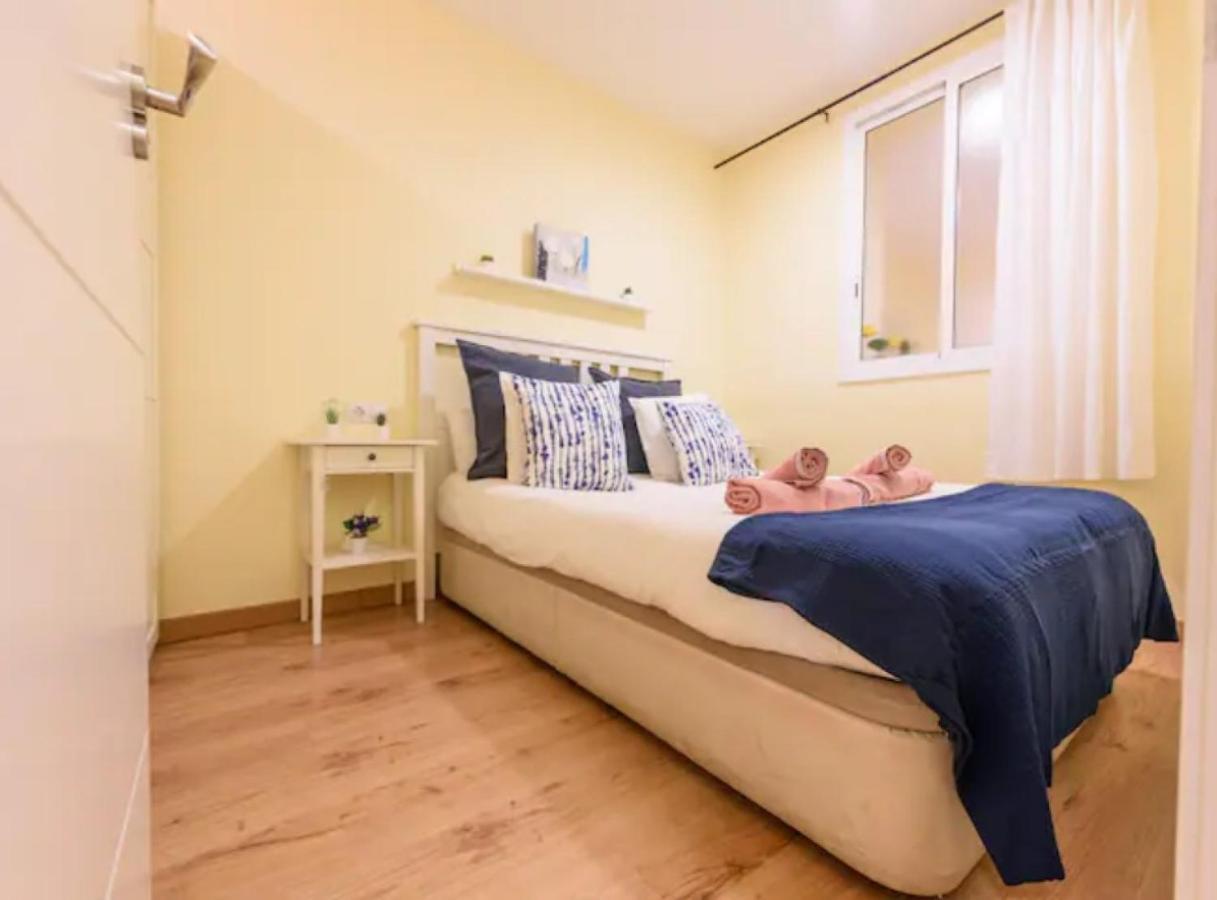 Ramblasrentals Chic & Spacious Flat Pool Table 15M Ramblas - Parking - Wifi Barcelona Exteriör bild