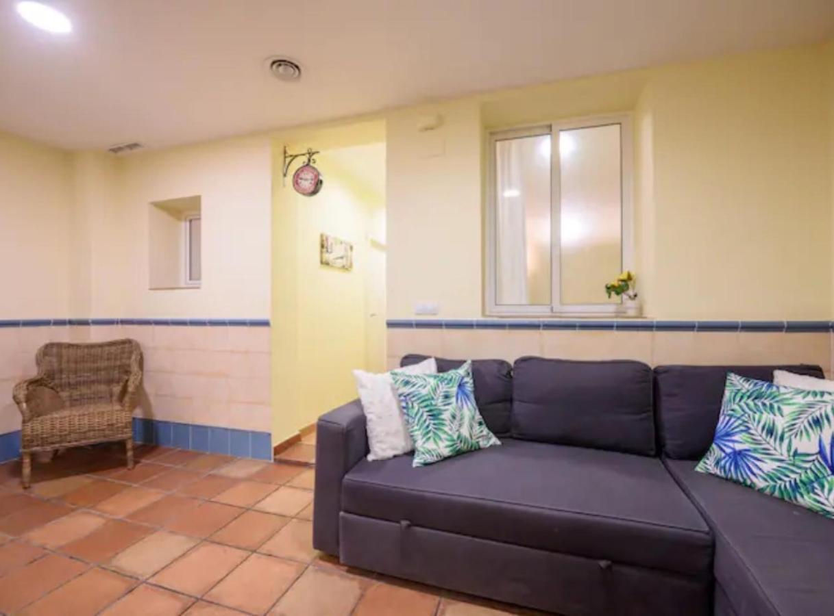 Ramblasrentals Chic & Spacious Flat Pool Table 15M Ramblas - Parking - Wifi Barcelona Exteriör bild